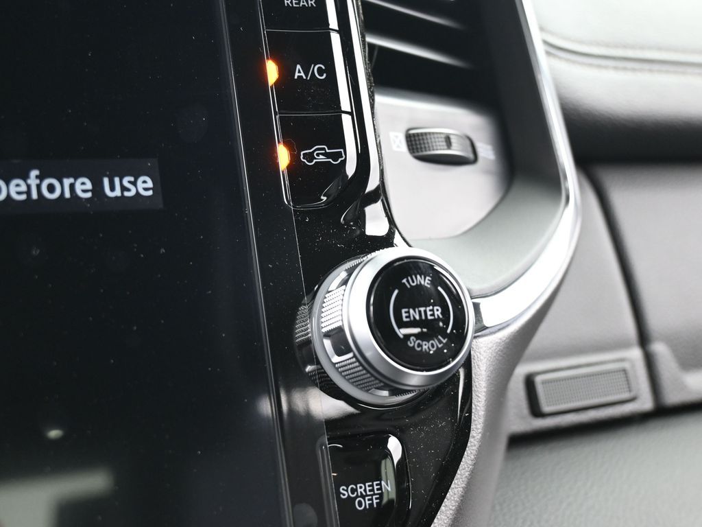 New 2026 Bright White Clearcoat Ram Laramie image 19