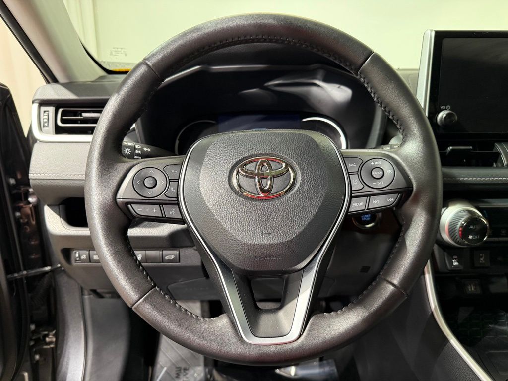 Thumbnail: 2024 Toyota RAV4 - 24