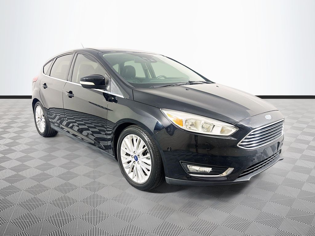Shadow Black 2018 Ford Focus Titanium Hatchback Hatchback Front-Wheel Drive 6-Speed Automatic