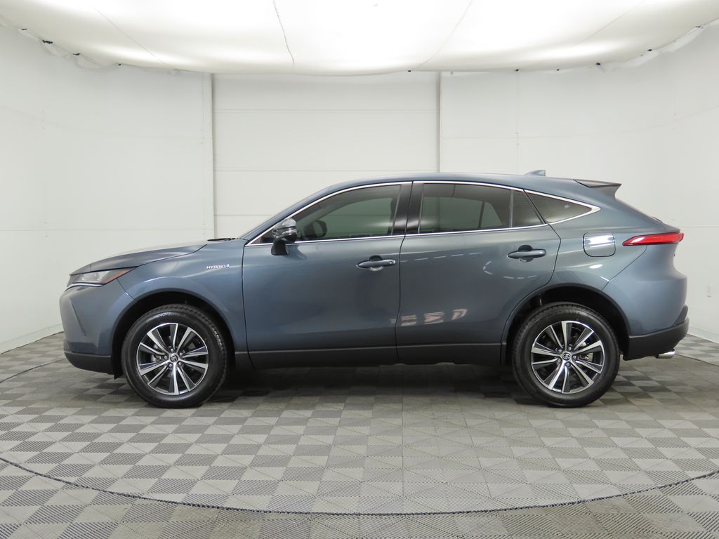 2021 Toyota Venza LE 8