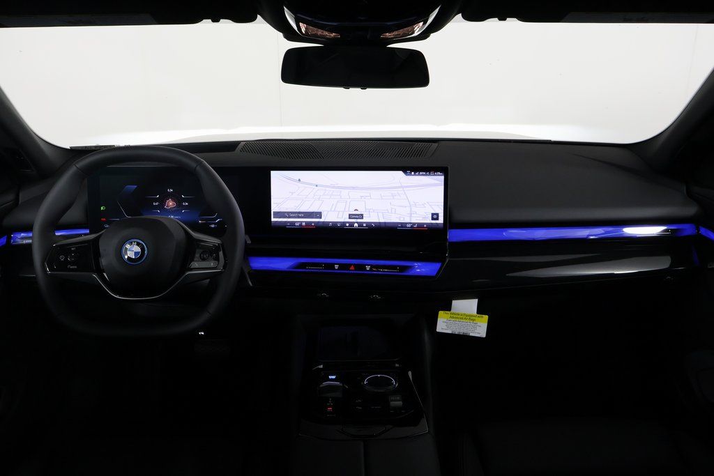 2025 BMW i5 eDrive40 4