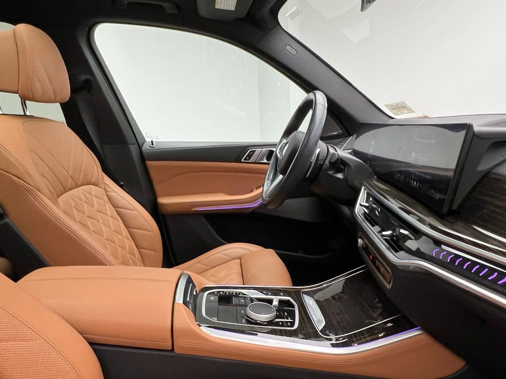 Thumbnail: 2024 BMW X5 - 6