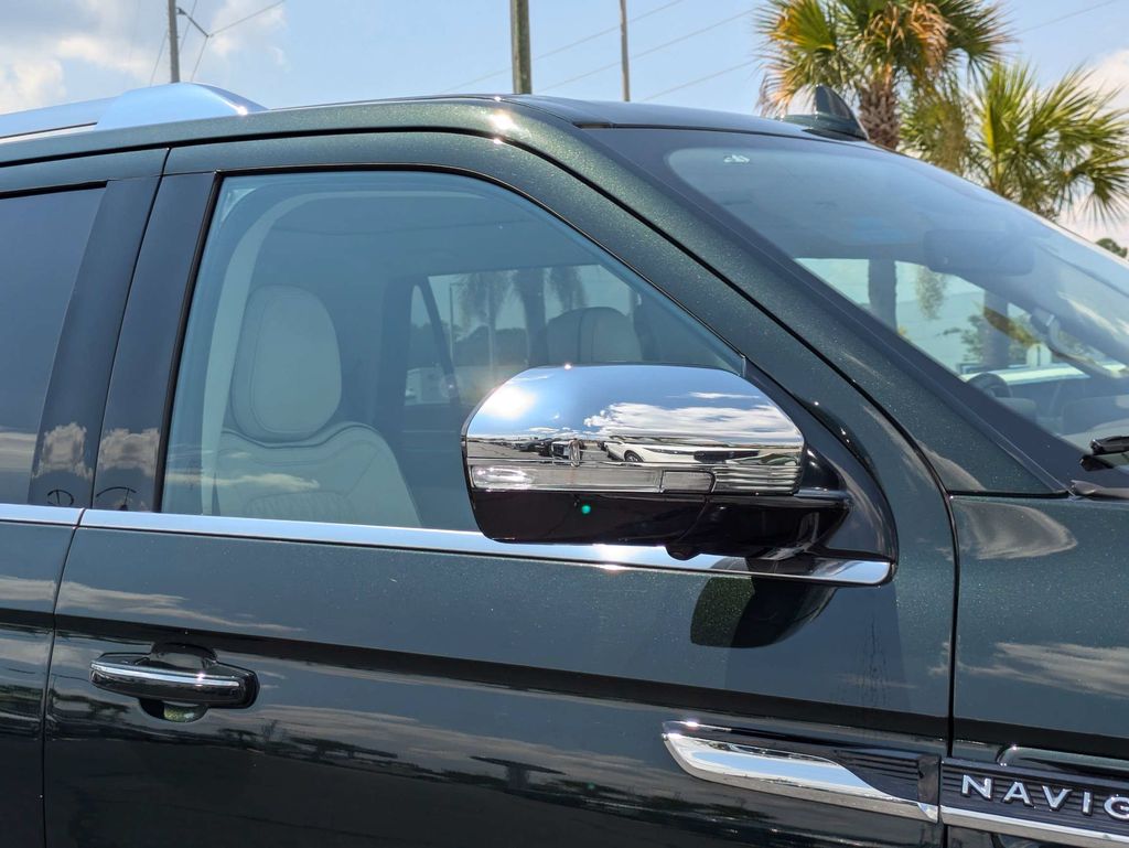 2024 Lincoln Navigator Black Label L