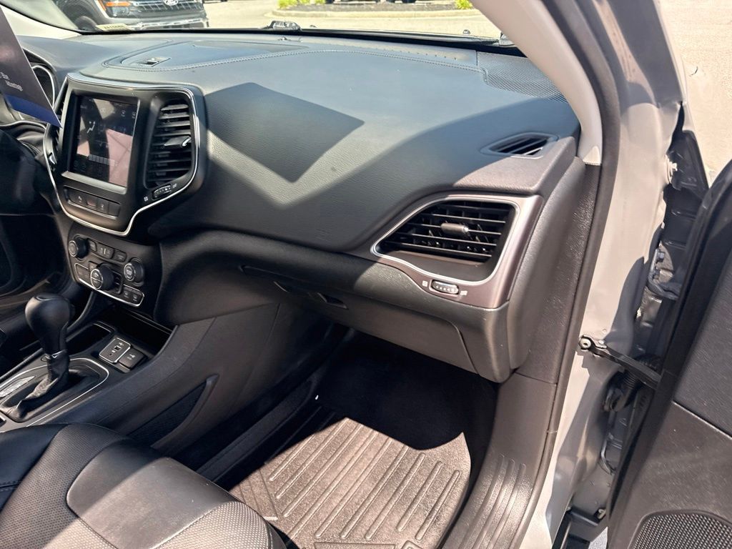 2022 Jeep Cherokee Latitude Lux