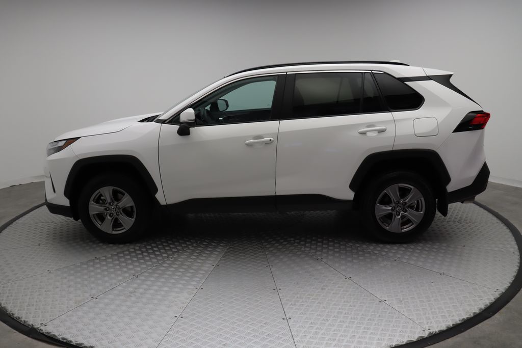 2024 Toyota RAV4 XLE 12