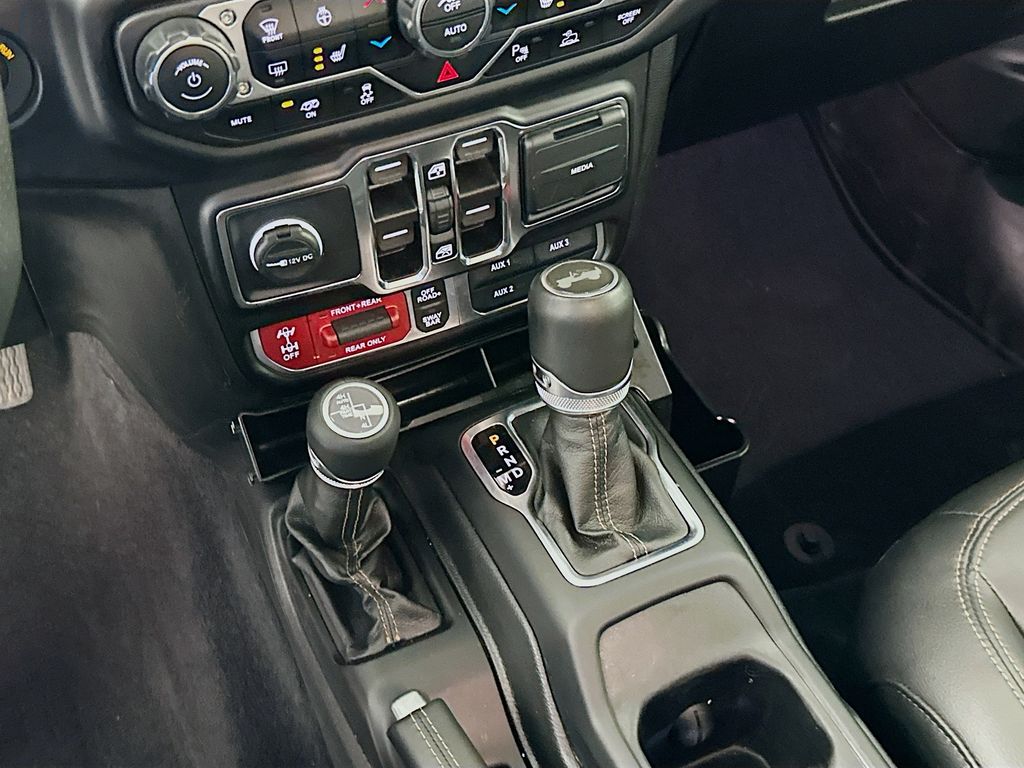 Thumbnail: 2021 Jeep Wrangler - 17