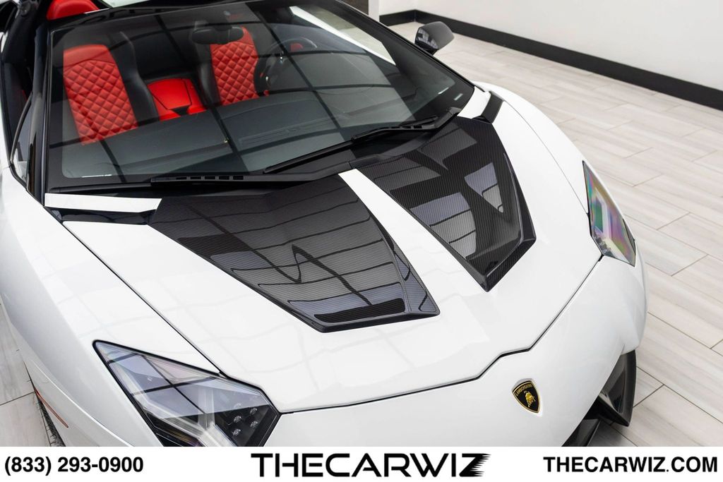 2017 Lamborghini Aventador Base - Photo 6