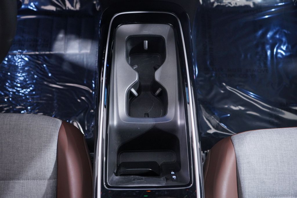 Thumbnail: 2023 Volkswagen ID.4 - 13