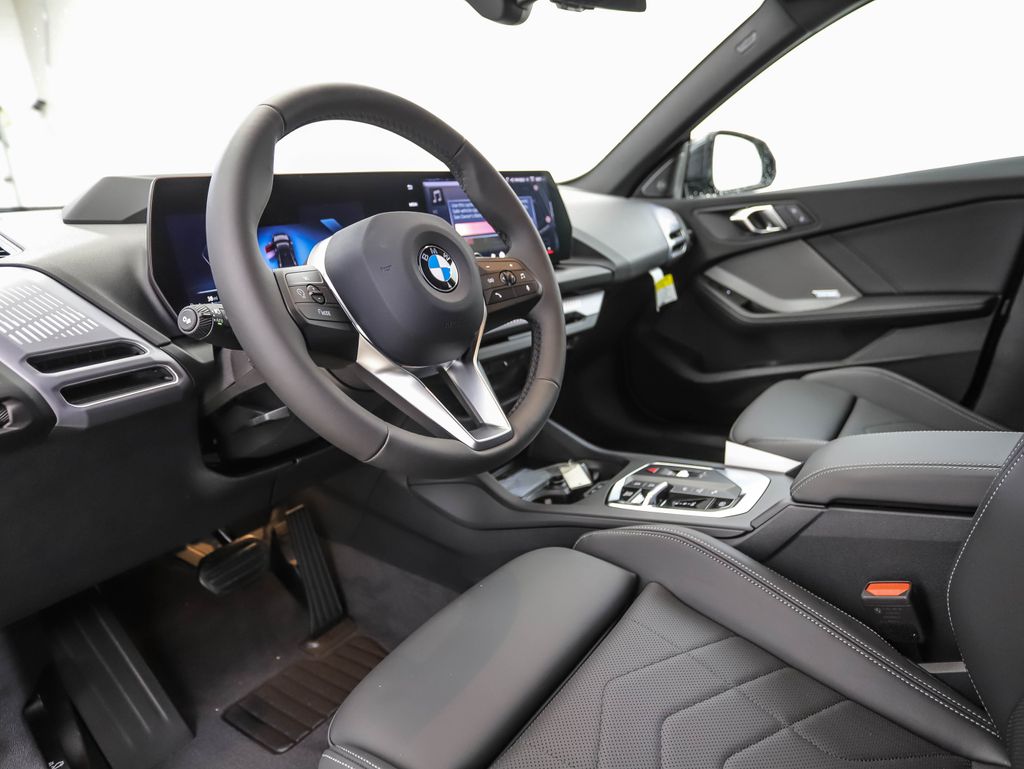 Thumbnail: 2026 BMW 2 Series - 10
