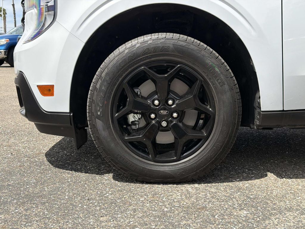 Used 2025 Ford Maverick XLT 4D Crew Cab