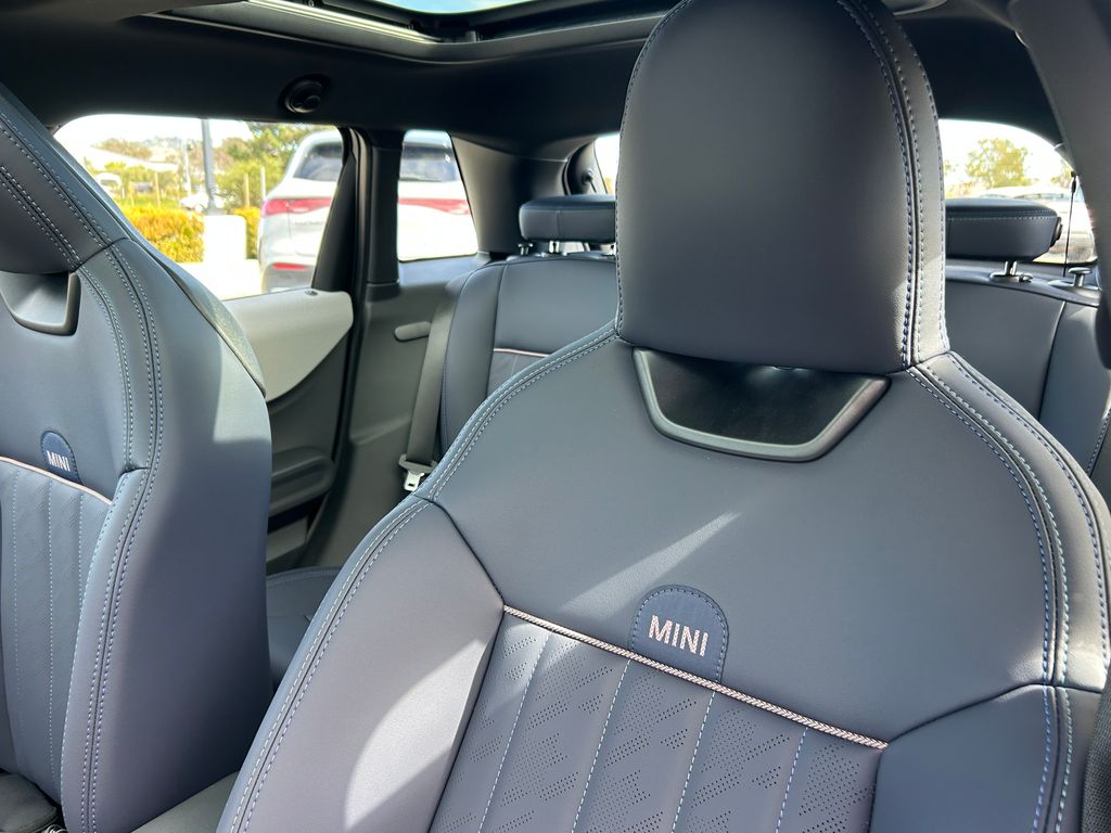 Thumbnail: 2026 MINI Cooper - 14