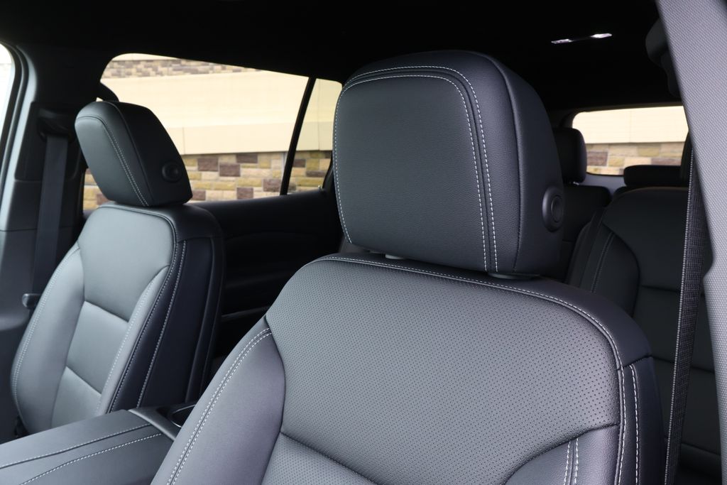 Thumbnail: 2026 Chevrolet Traverse - 15