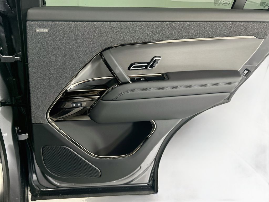 Used 2025 Gray Land Rover S image 26