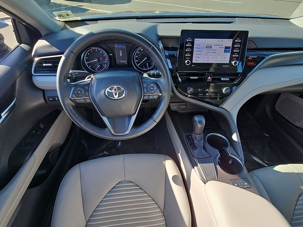 Thumbnail: 2021 Toyota Camry - 12