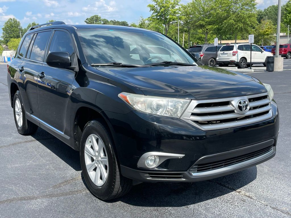 Thumbnail: 2012 Toyota Highlander - 8