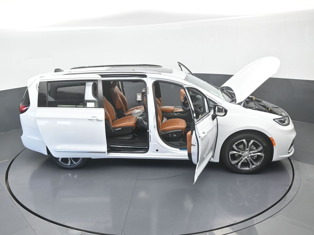 New 2026 Bright White Clearcoat Chrysler Pinnacle image 80