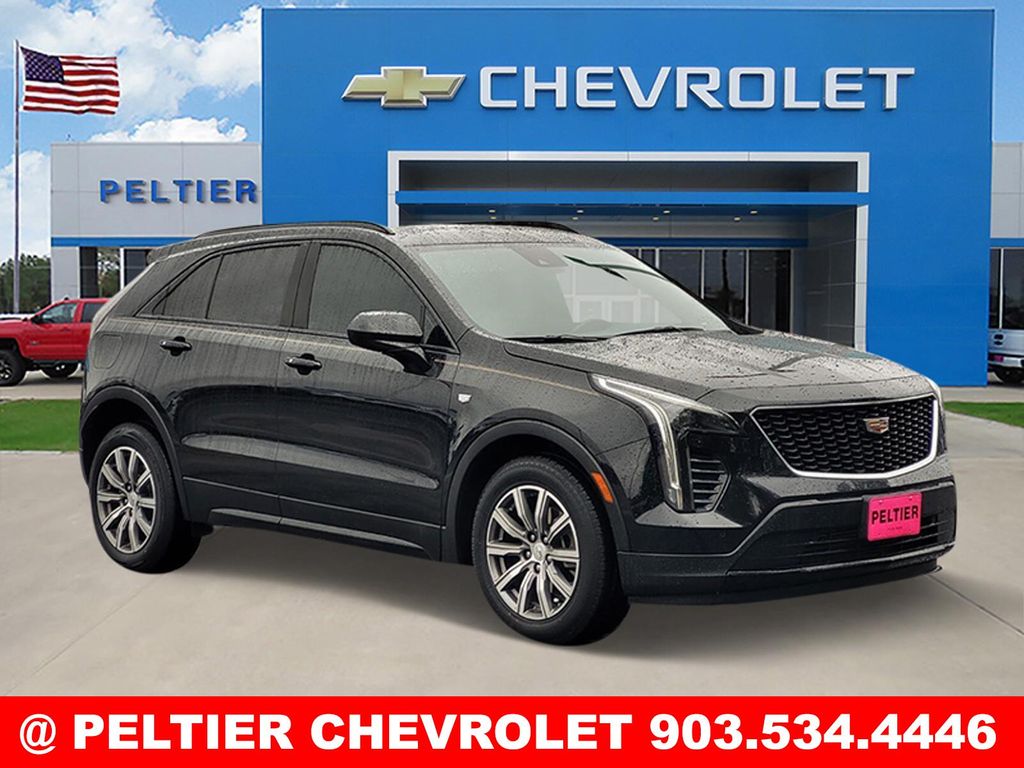 Stellar Black Metallic 2020 Cadillac XT4 Sport FWD SUV / Crossover Front-Wheel Drive 9-Speed Automatic