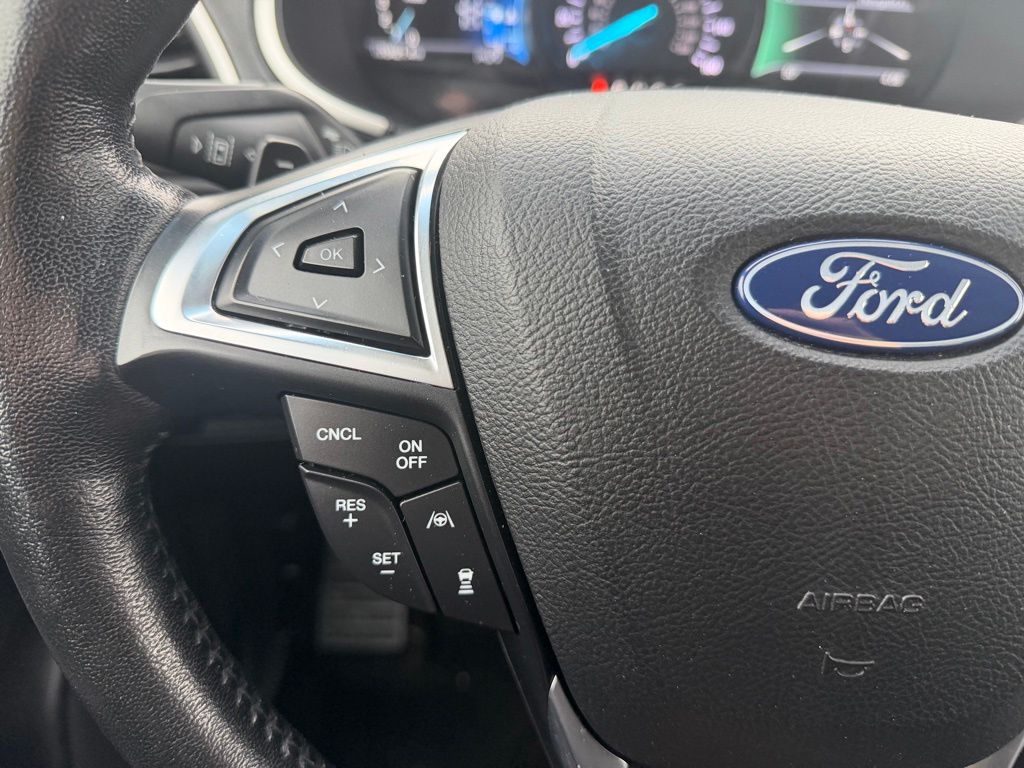 2019 Ford Edge SEL Black at South Hills CDJR