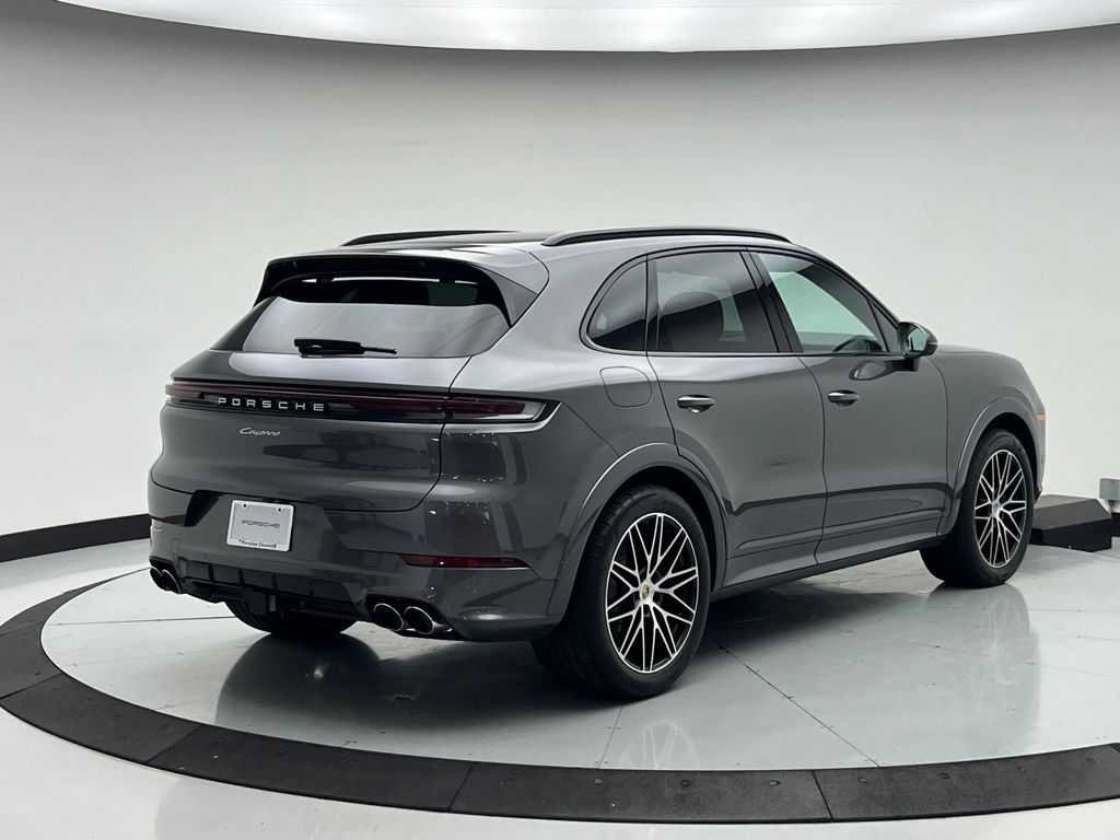 Thumbnail: 2025 Porsche Cayenne - 7