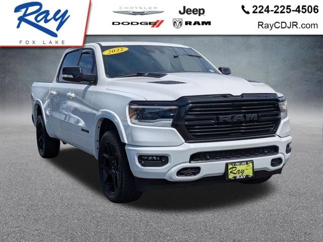 Bright White Clearcoat 2022 RAM 1500 Laramie Crew Cab 4WD Pickup Truck Four-Wheel Drive 8-Speed Automatic