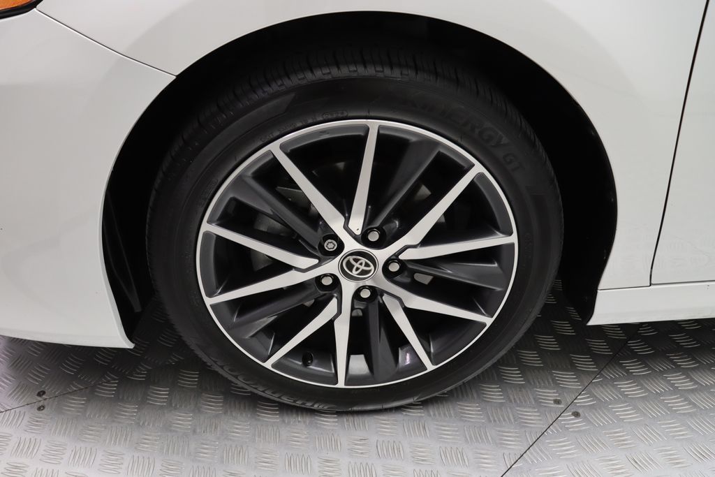 2023 Toyota Camry XLE 4