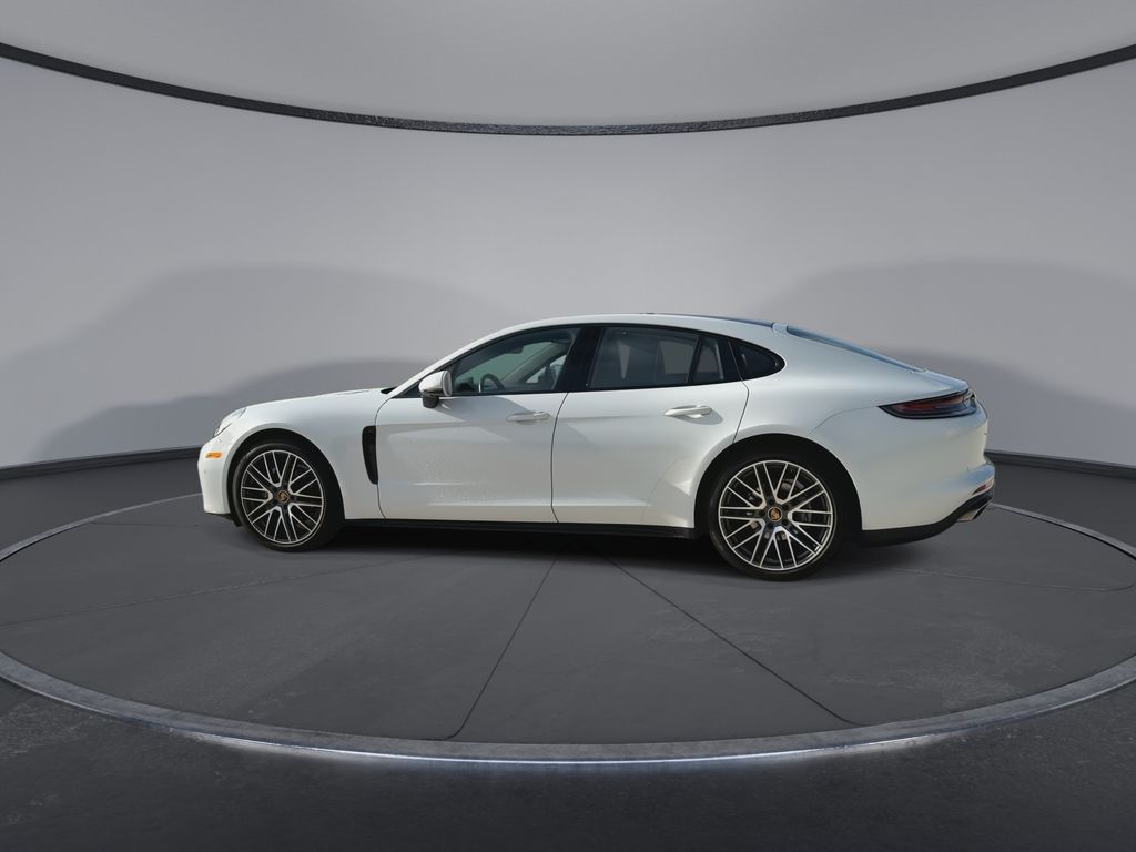 Thumbnail: 2022 Porsche Panamera - 6