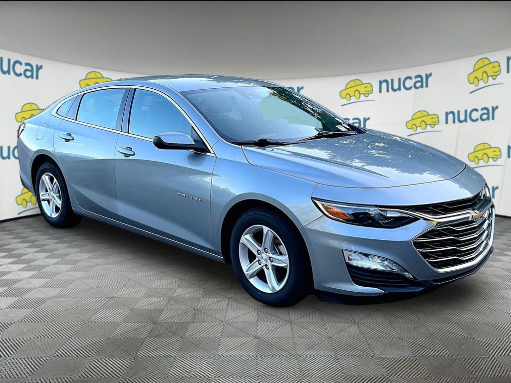 Sterling Gray Metallic 2024 Chevrolet Malibu Sedan Front-Wheel Drive Continuously Variable Transmission