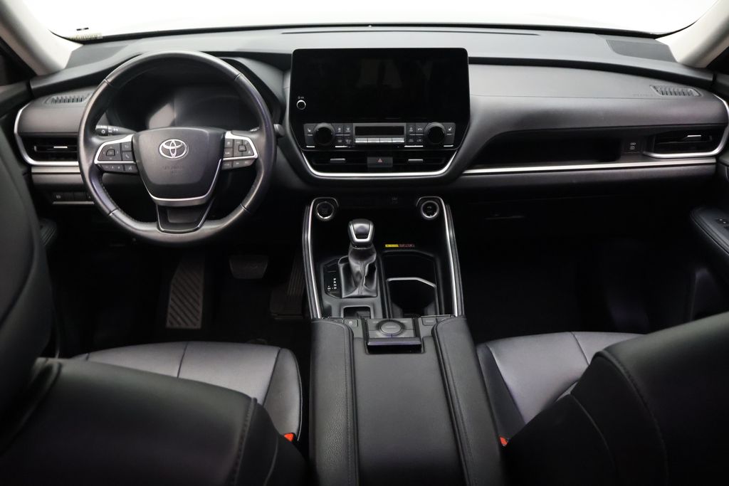 Thumbnail: 2025 Toyota Grand Highlander - 24