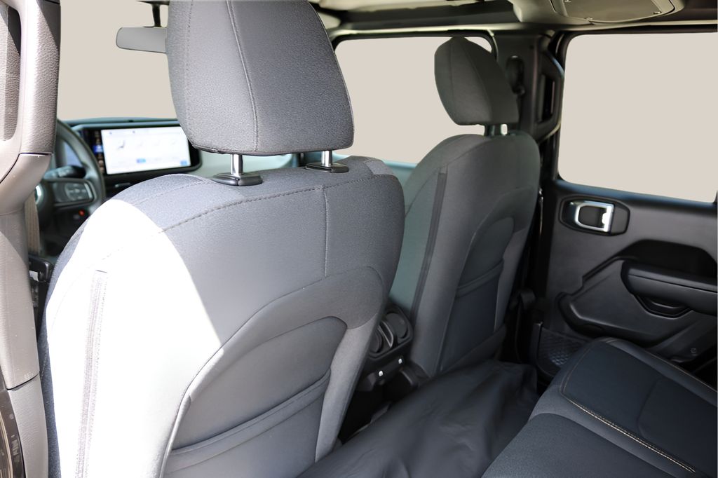 Used Car 2024 Jeep Gladiator  Sport For Sale Under $40,000 In Austin, Texas