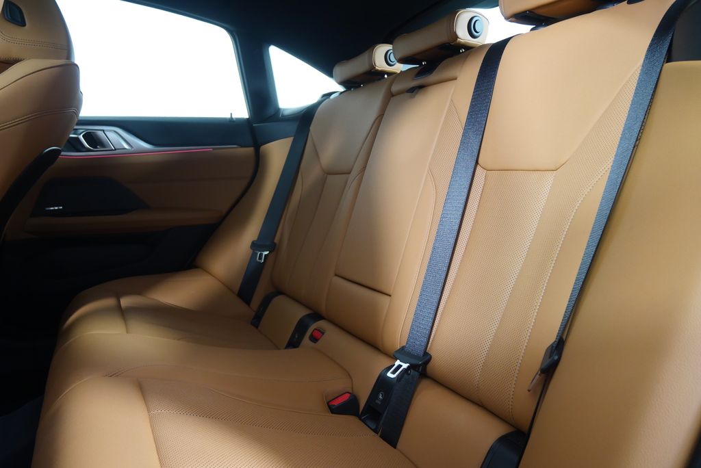 Thumbnail: 2025 BMW 4 Series - 17