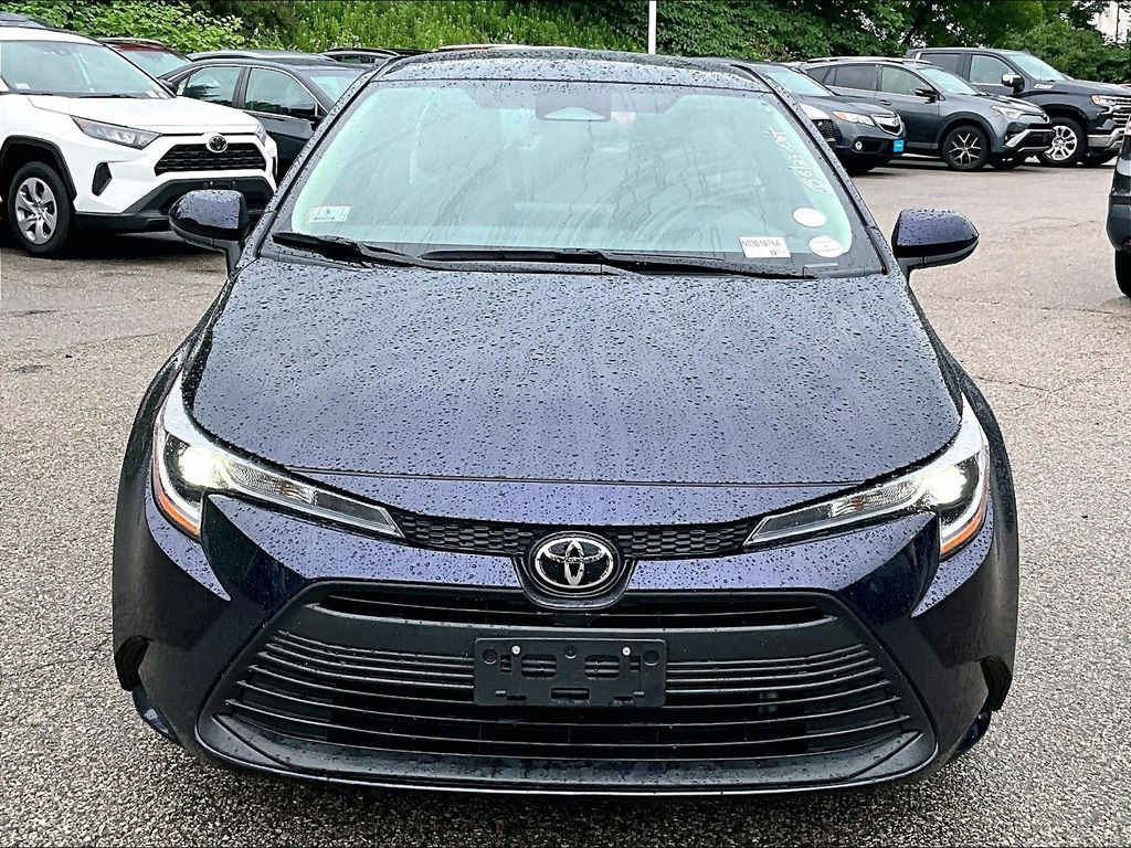 2024 Toyota Corolla — photo 2