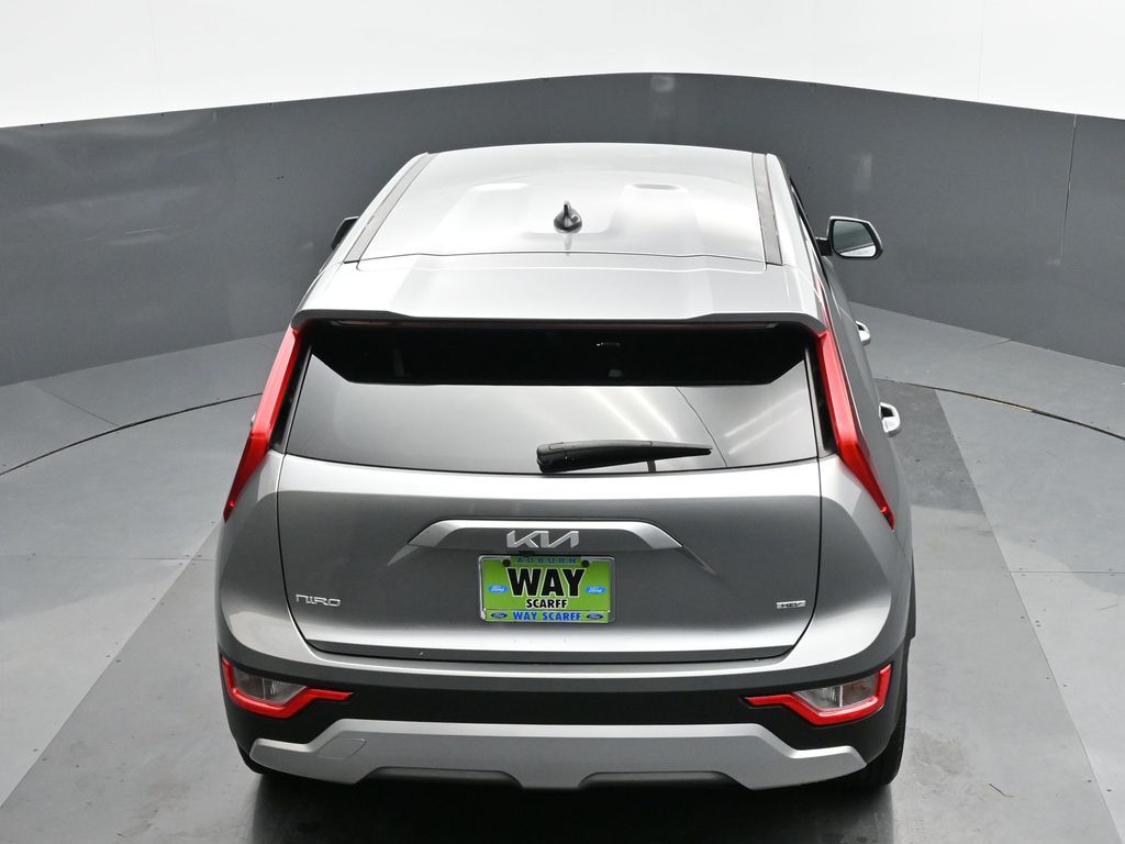 2023 Kia Niro LX