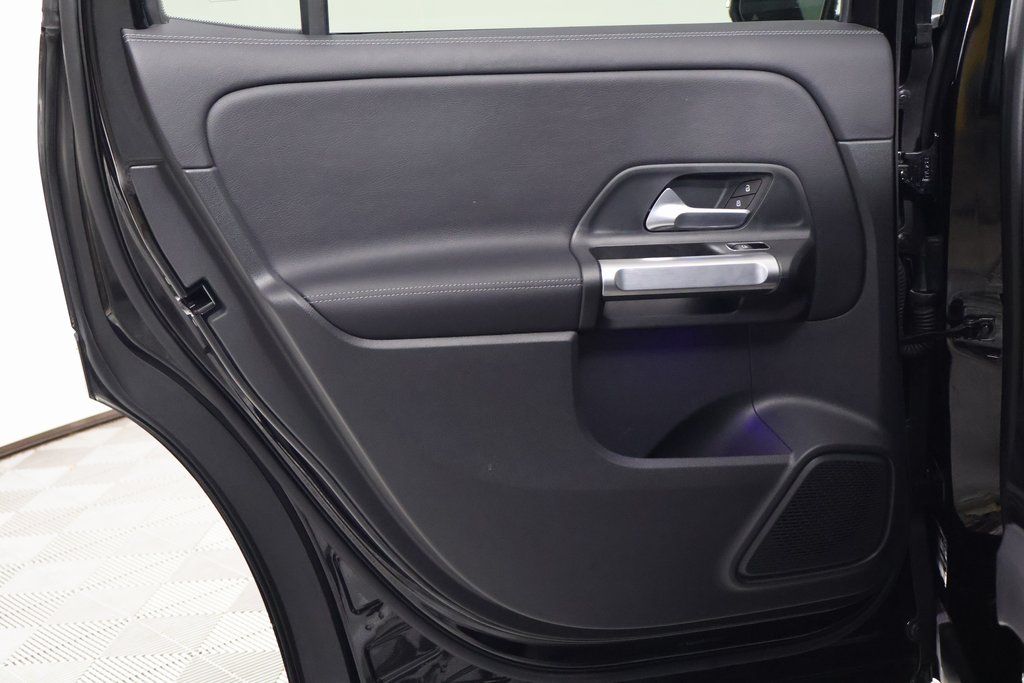 Thumbnail: 2025 Mercedes-Benz GLB - 13