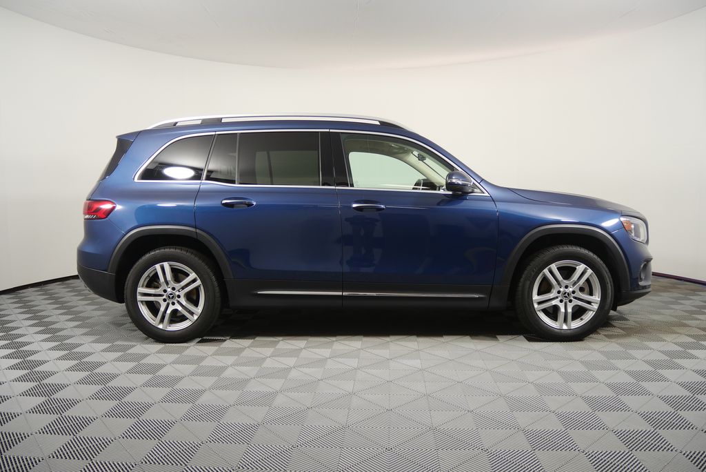 Thumbnail: 2023 Mercedes-Benz GLB - 2