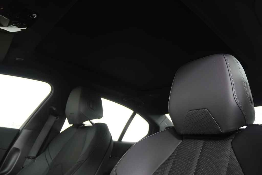 Thumbnail: 2026 BMW 5 Series - 11