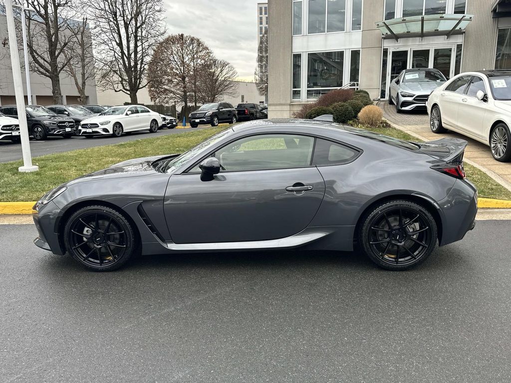 Thumbnail: 2023 Toyota GR86 - 14