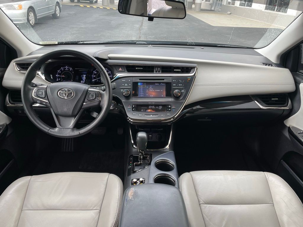 Thumbnail: 2013 Toyota Avalon - 5