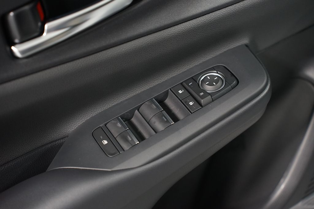 Thumbnail: 2026 Toyota Prius - 32