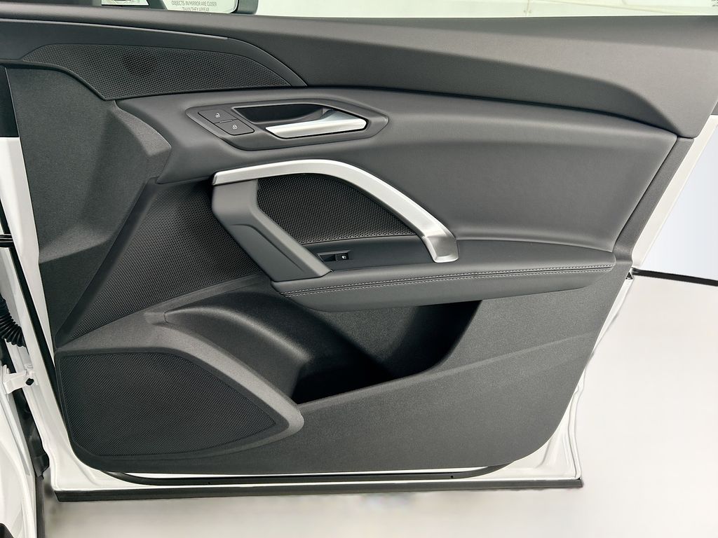 Thumbnail: 2026 Audi Q5 - 24