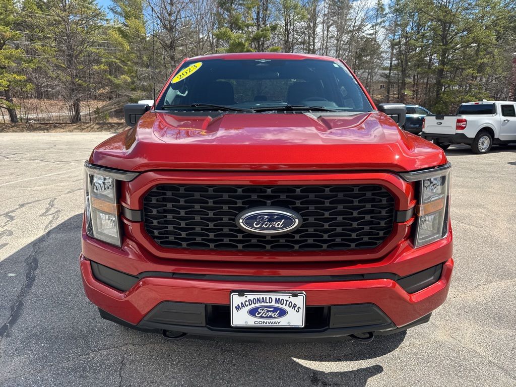 Hot Pepper Red Metallic Tinted Clearcoat 2023 Ford F-150 XL SuperCrew 4WD Pickup Truck Four-Wheel Drive Automatic