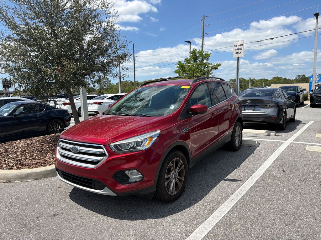 Ruby Red Metallic 2017 Ford Escape SE FWD SUV / Crossover Front-Wheel Drive 6-Speed Automatic