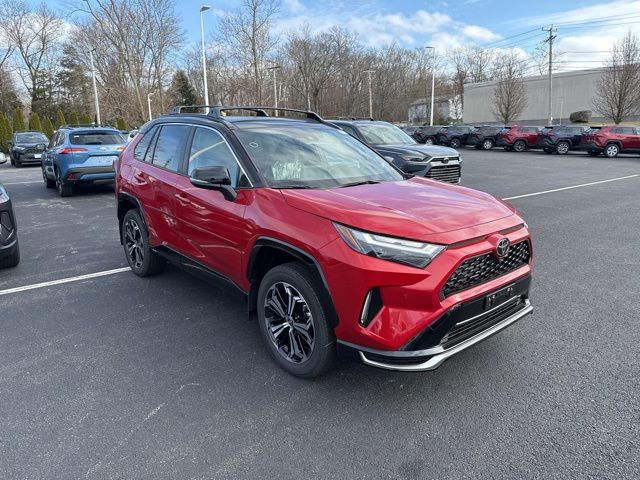 2025 Toyota RAV4 XSE's photo