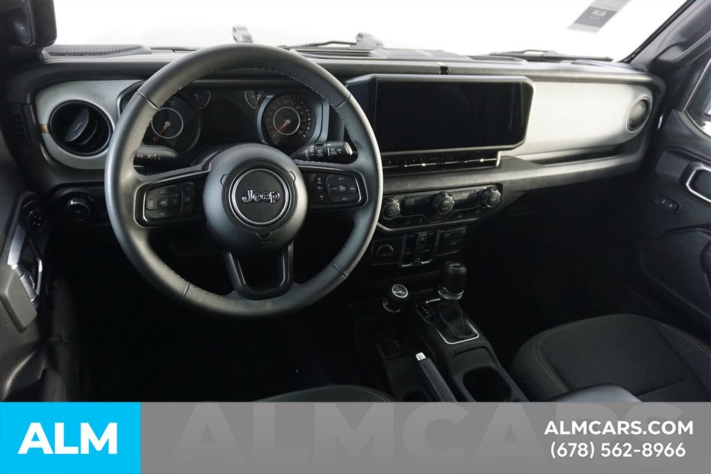 Used 2025 Black Jeep Sport S image 23