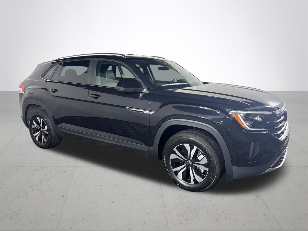 2025 Volkswagen Atlas Cross Sport SE photo 3