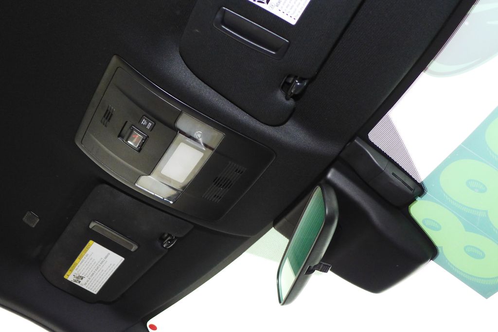 Thumbnail: 2022 Lexus UX - 17