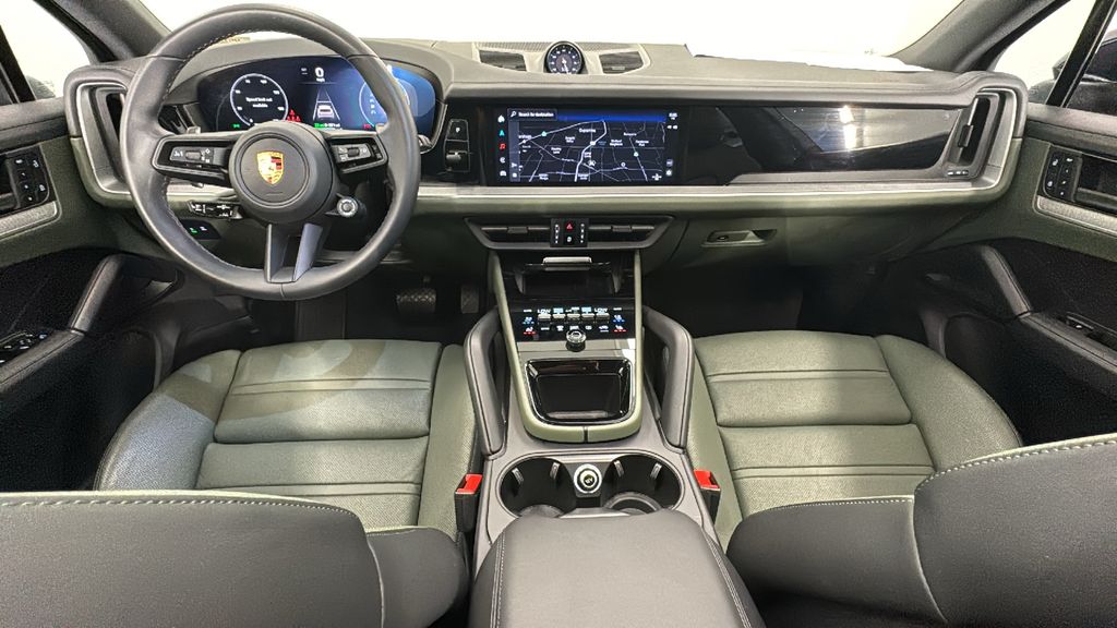 2024 Porsche Cayenne E-Hybrid 15