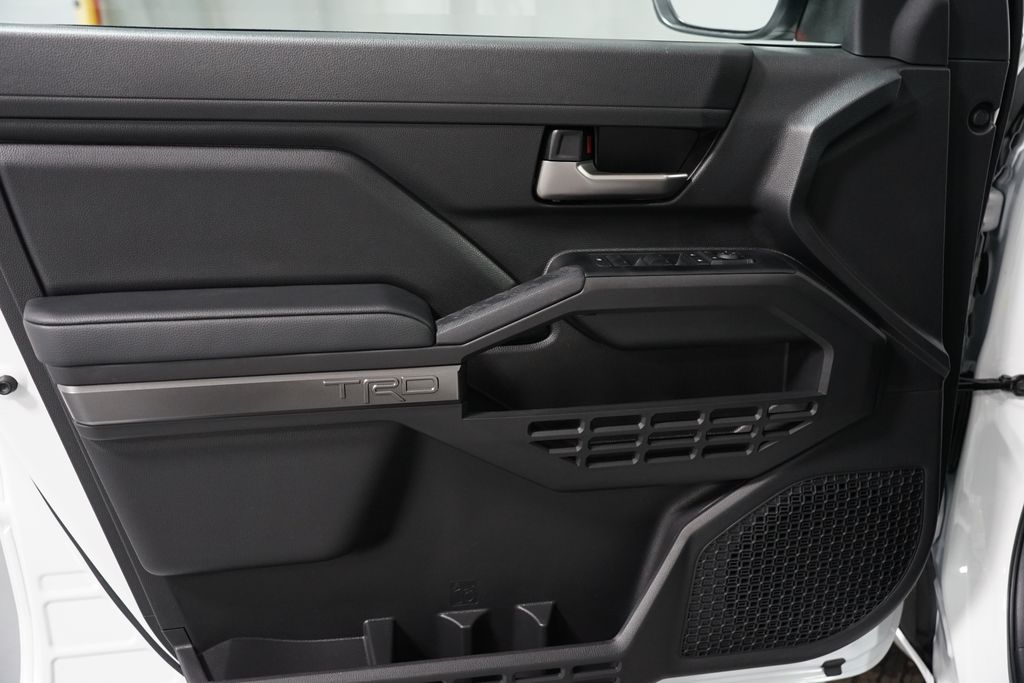 Thumbnail: 2025 Toyota Tacoma - 31