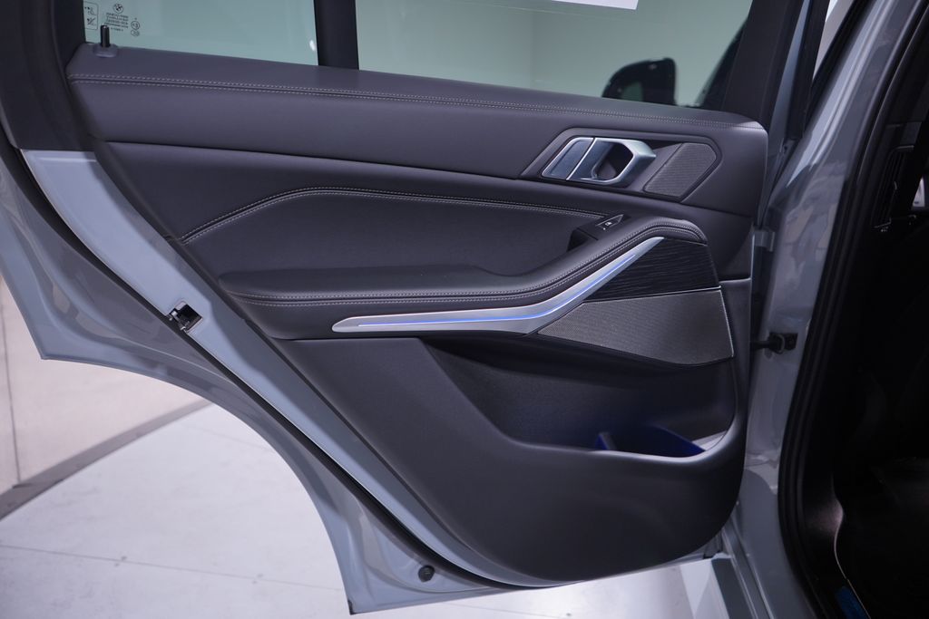 Thumbnail: 2024 BMW X5 - 15