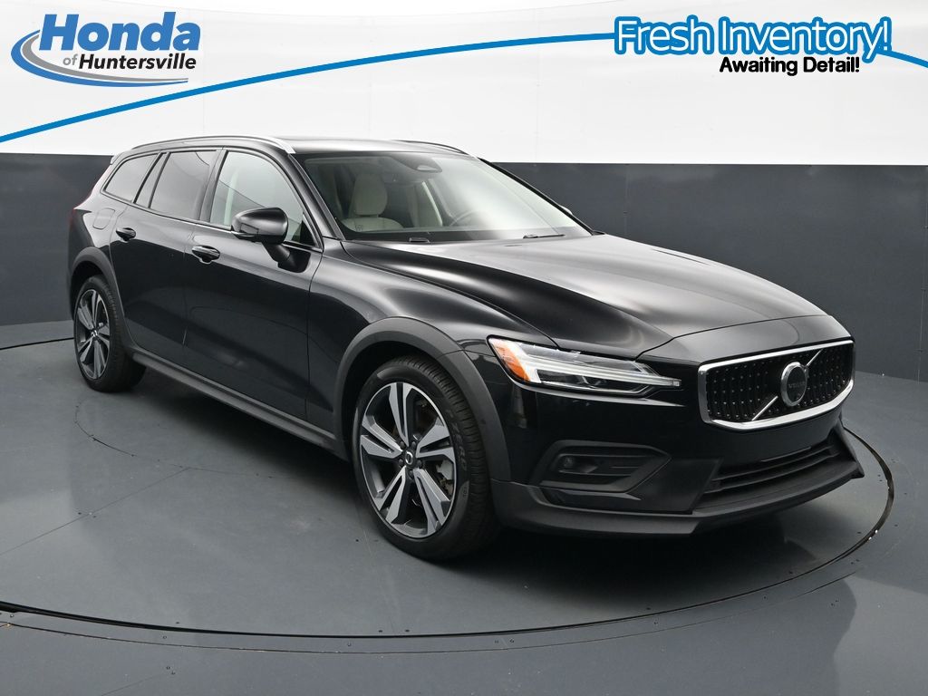 Black 2025 Volvo V60 Wagon All-Wheel Drive Automatic