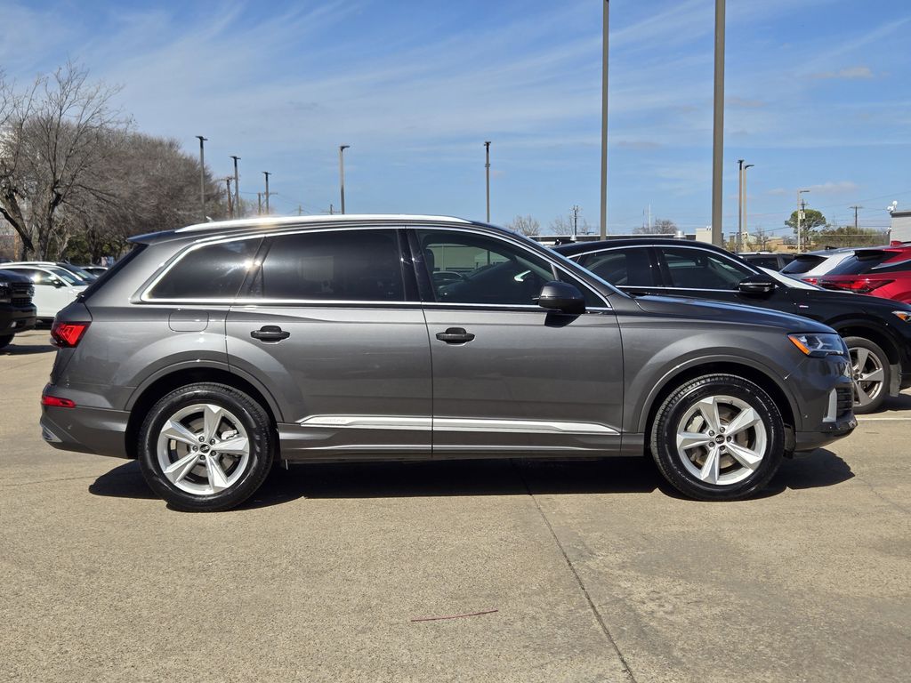 used 2023 Audi Q7 car, priced at $38,294